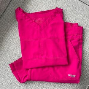 Grey’s Anatomy women’s scrub set